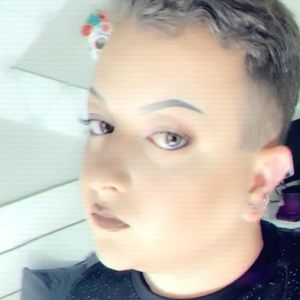 Meet your Posher, Austin